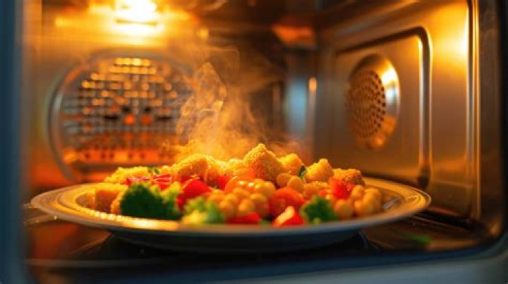Can you cook chips in the microwave?
