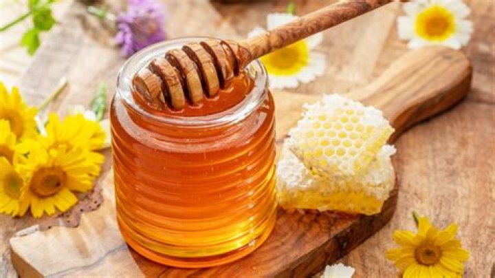 Does honey and apple go well together?
