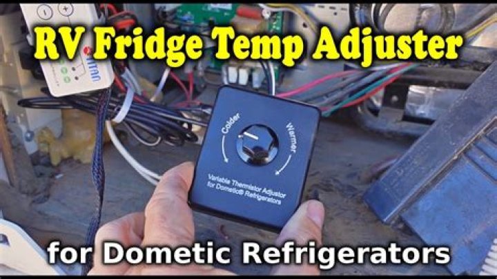 How do I set the temperature on my Dometic fridge?