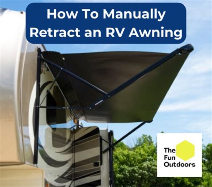 How do you retract a stuck RV awning?