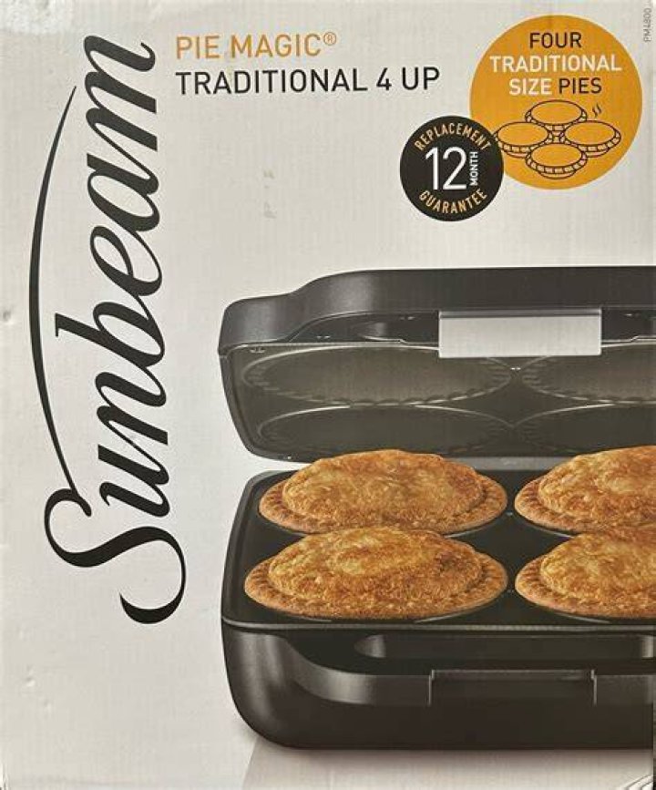 How do you season a sunbeam pie maker?