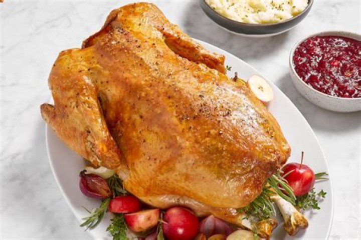 How long should a 13 pound turkey roast?