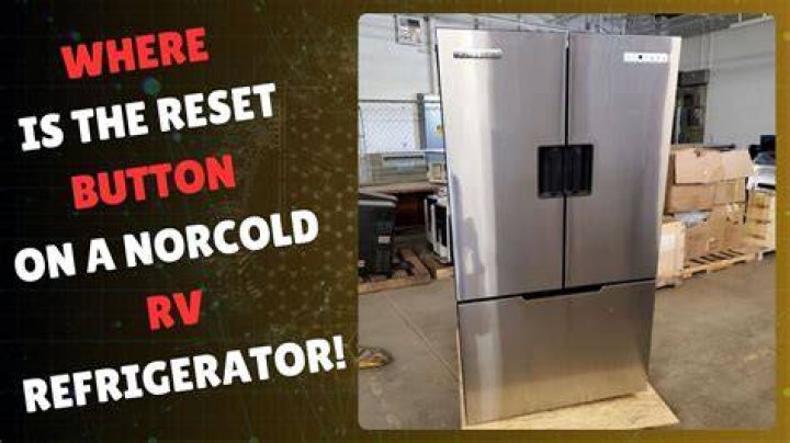 What does no AC mean on a Norcold refrigerator?