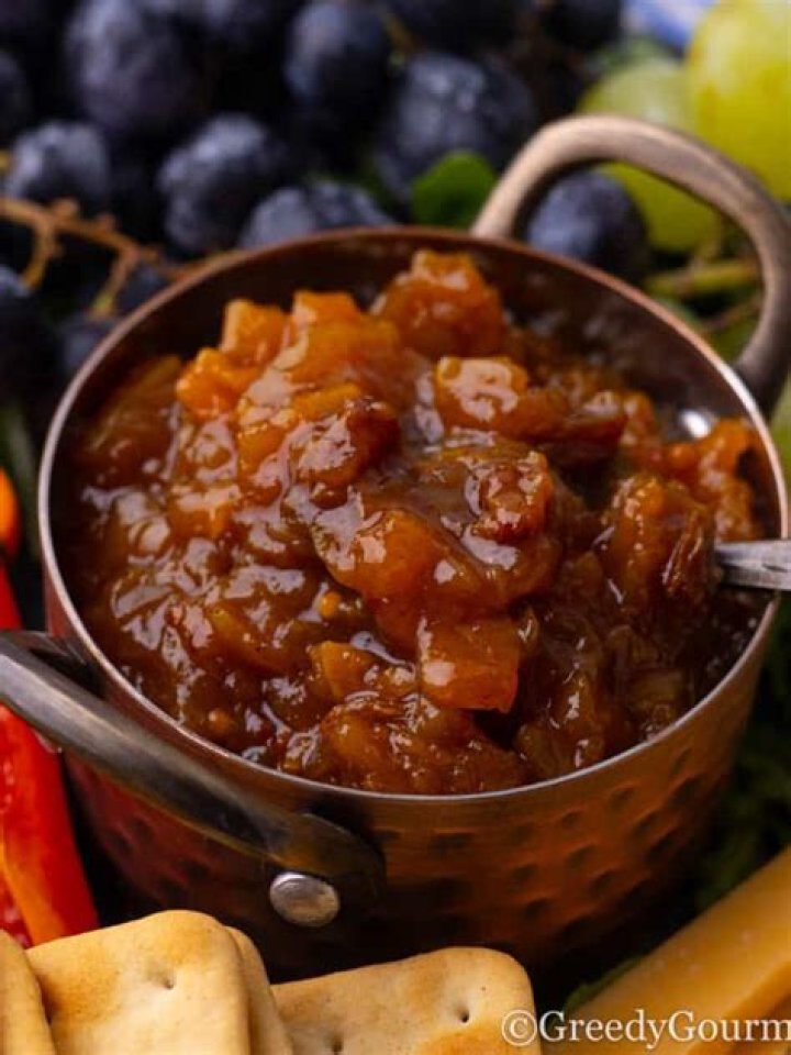 What is dosa chutney made of?