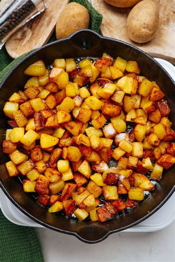 When did potatoes come to Russia?